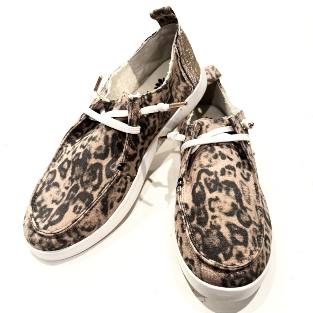 Yellow Box Women’s Odana Brown Leopard Print Slip On Sneakers Shoes Size 9 NWOT - Picture 2 of 9